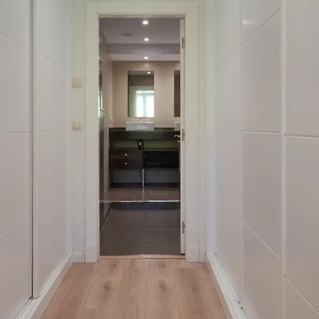 Apartment Av Honesto Batalon *